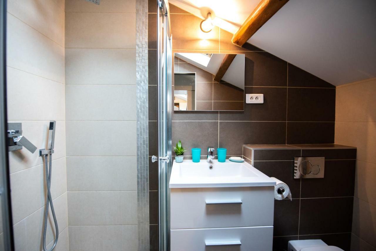Le Felix - Charmant 4 Personnes Climatise Apartment Lyon Ngoại thất bức ảnh